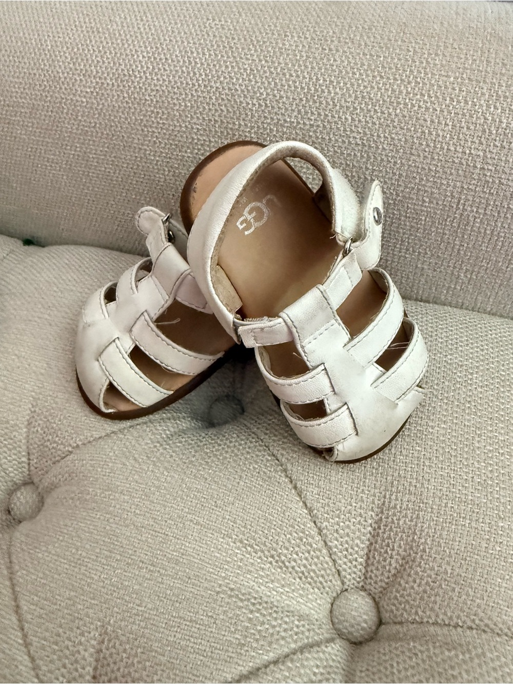 UGG Kids White Leather Strappy Fisherman Sandals